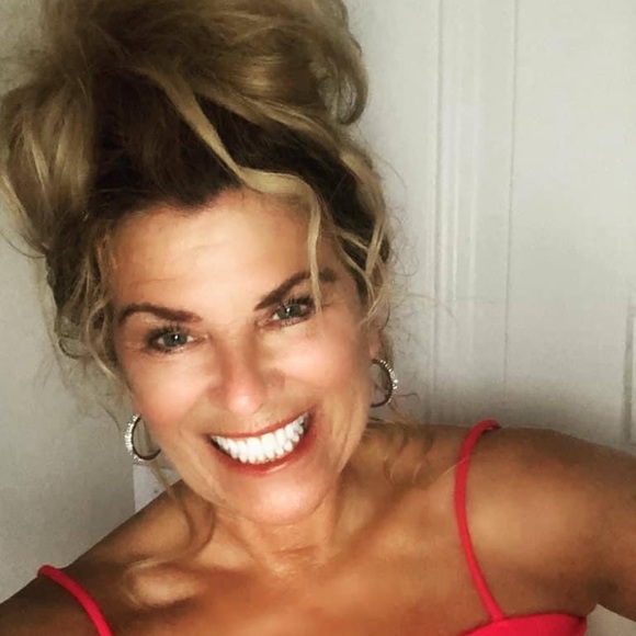 Meet your Posher, Lisa - Picture 7 of 17